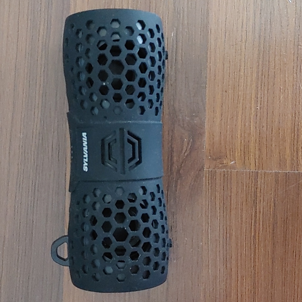 Sylvania Bluetooth speaker